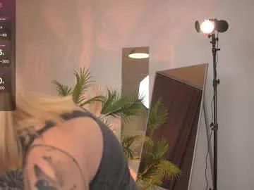 goddes_calzedonia from Chaturbate
