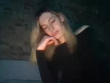 goddess_larz from Chaturbate
