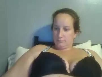 goddessmilfcrysyal from Chaturbate