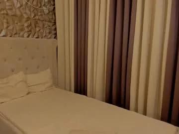 gorgeous_dark_luna from Chaturbate