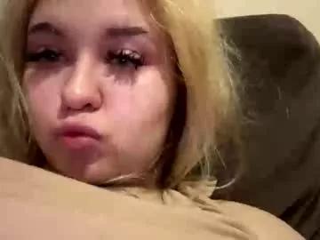 green_eyes_twinkl from Chaturbate