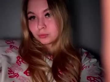 green_eyes_twinkl from Chaturbate