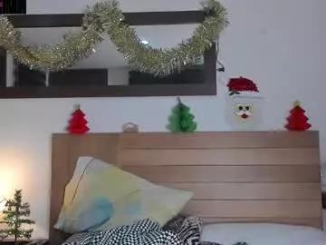 greeneyes_col from Chaturbate