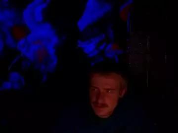 greenlungs8195 from Chaturbate