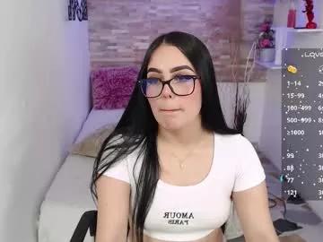 hannadaves_ from Chaturbate