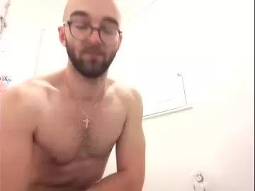 happyguy00000 from Chaturbate