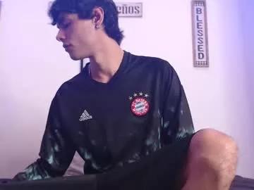 harrythomson1 from Chaturbate