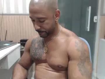 hebertgomes from Chaturbate