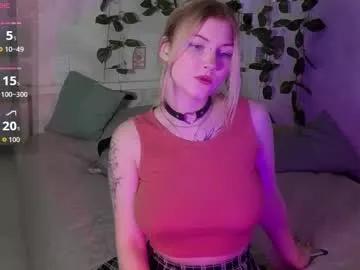 hellenhornny from Chaturbate