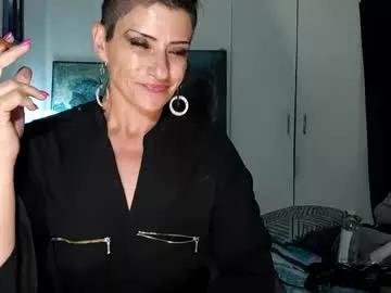 hellocleo40 from Chaturbate