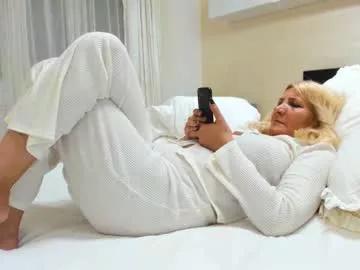 heyheygrey from Chaturbate