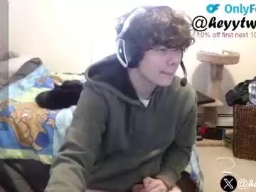heyytwinky from Chaturbate