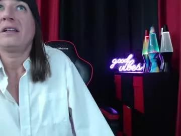 highandhorny22 from Chaturbate