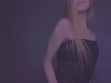 hihi_im_chloe from Chaturbate