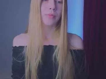 hihi_im_chloe from Chaturbate