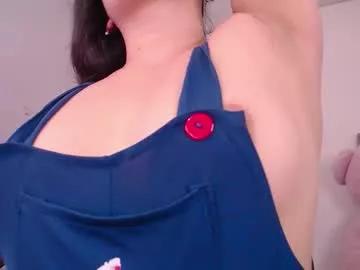 holly_16 from Chaturbate