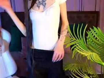 holly_berryy_ from Chaturbate