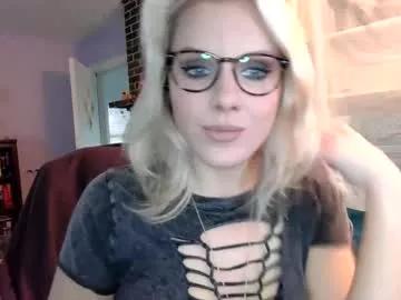 holly_bourbon from Chaturbate
