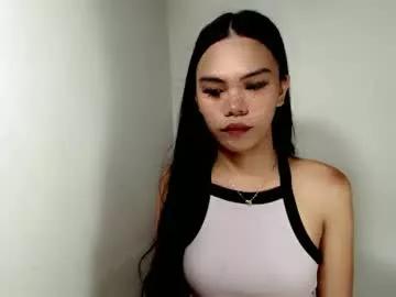 hollyhalo from Chaturbate