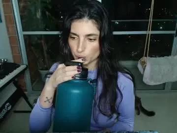 hollyshit_ from Chaturbate