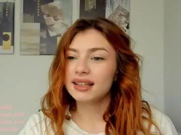 hoppypoppyy from Chaturbate