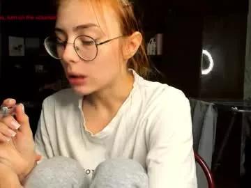 hoppypoppyy from Chaturbate