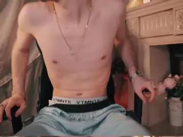 hothunterr from Chaturbate