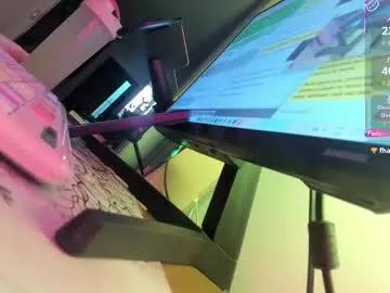 hottbee1 from Chaturbate