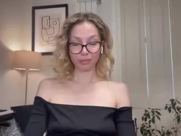 hottymilana from Chaturbate