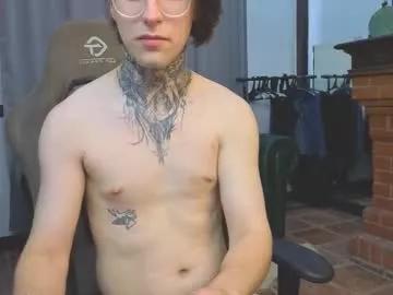 hugh_deek from Chaturbate