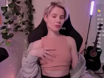 Imnotmia webcams show profile image 