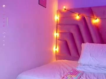innocenthazel from Chaturbate