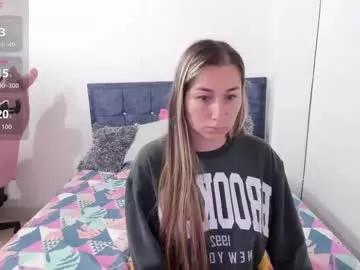 iris_love18 from Chaturbate