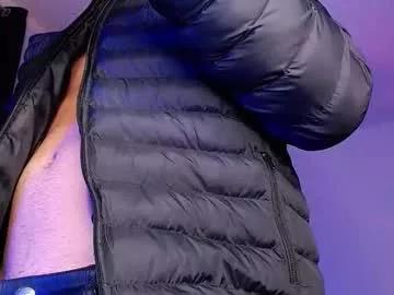 isaac_saenz from Chaturbate