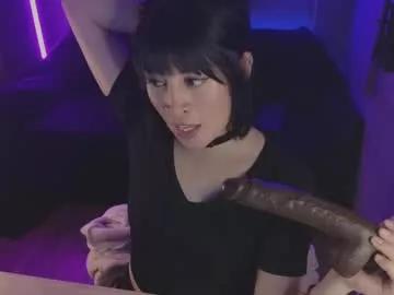 isis_diosa from Chaturbate