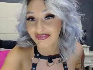 issasmyth from Chaturbate