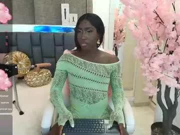 isseymz from Chaturbate