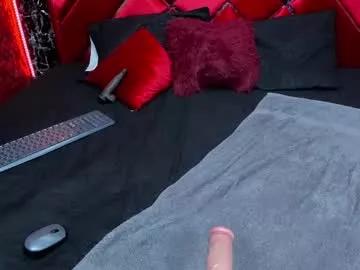 ivisbouncyass from Chaturbate