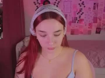 iwi_wi_wi from Chaturbate