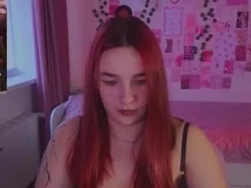 Photos of iwi_wi_wi from Chaturbate is Freechat