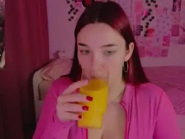 Iwi_wi_wi webcams show profile image 