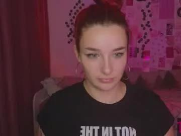 iwi_wi_wi from Chaturbate