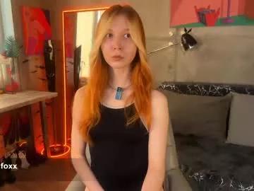 izi_fox from Chaturbate