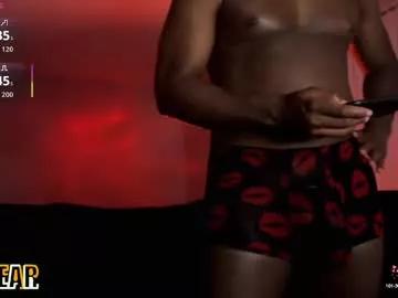 izzybear_ from Chaturbate