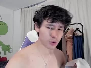 j_u_p_i_t_e_r from Chaturbate