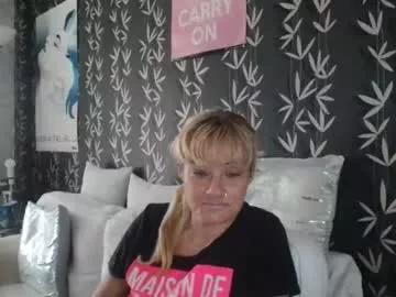 jakkilouise from Chaturbate