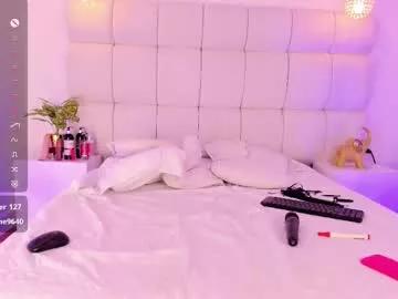 janna_fox_ from Chaturbate