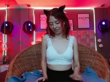 Discover our girls online shows and discover the company of countless livestreamers, with stunning shapes, sex toys and more.