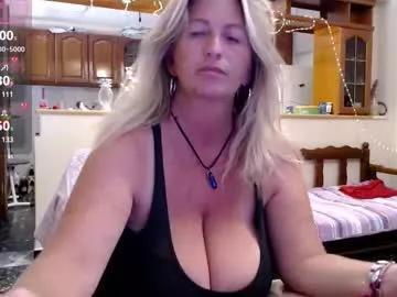 jennadeluxe from Chaturbate