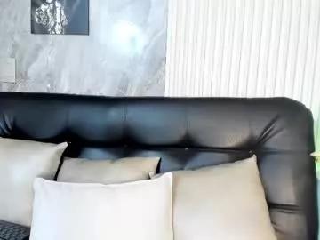 jenner_mills from Chaturbate
